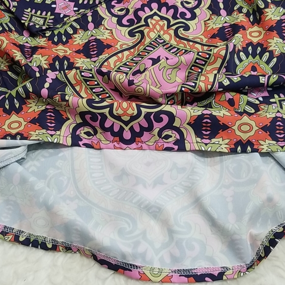 Dress Tunic pattern multicolor.  Size S - Picture 10 of 12